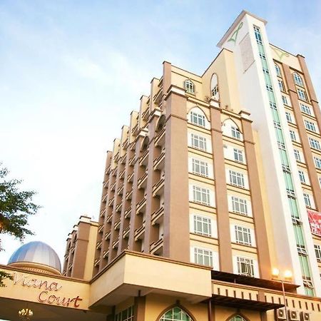 Risqi Apartment 2 Bedroom Wakaf Che Yeh Кота-Бару Экстерьер фото