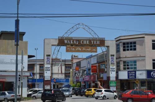Risqi Apartment 2 Bedroom Wakaf Che Yeh Кота-Бару Экстерьер фото